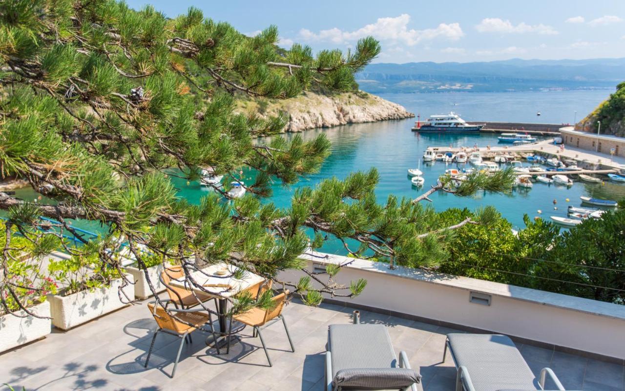 Seafront Apartment With Amazing Seaview Vrbnik  Luaran gambar